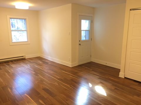 5452 Waverly