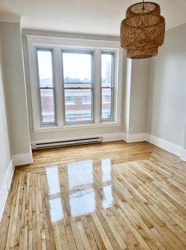 5687 Parc Ave.  #15